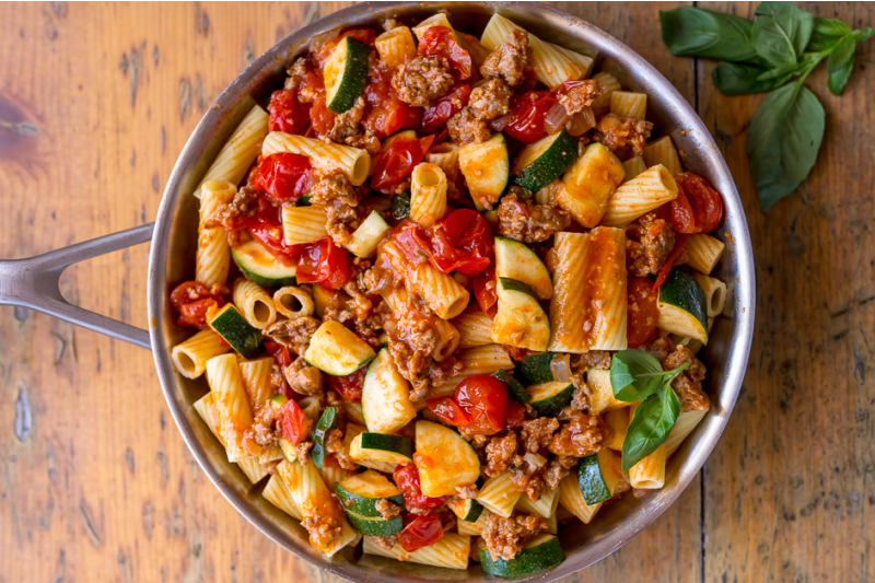 pasta with ground beef zucchini and red sauce (1)
